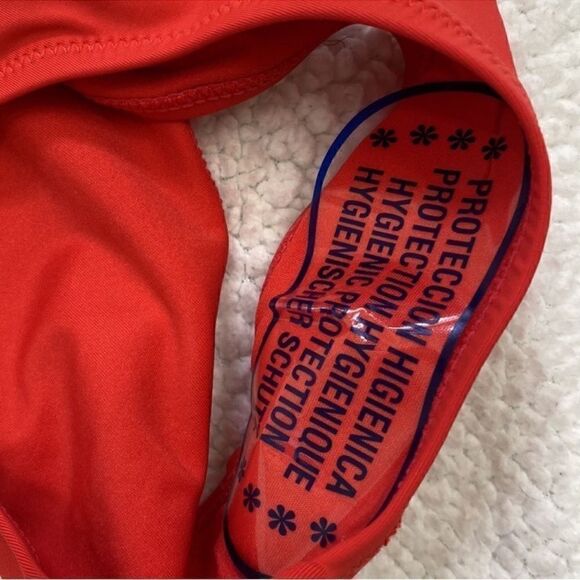 Zara Coral Cut Out One Piece
Swimsuit(Size Small) - Picture 5 of 8